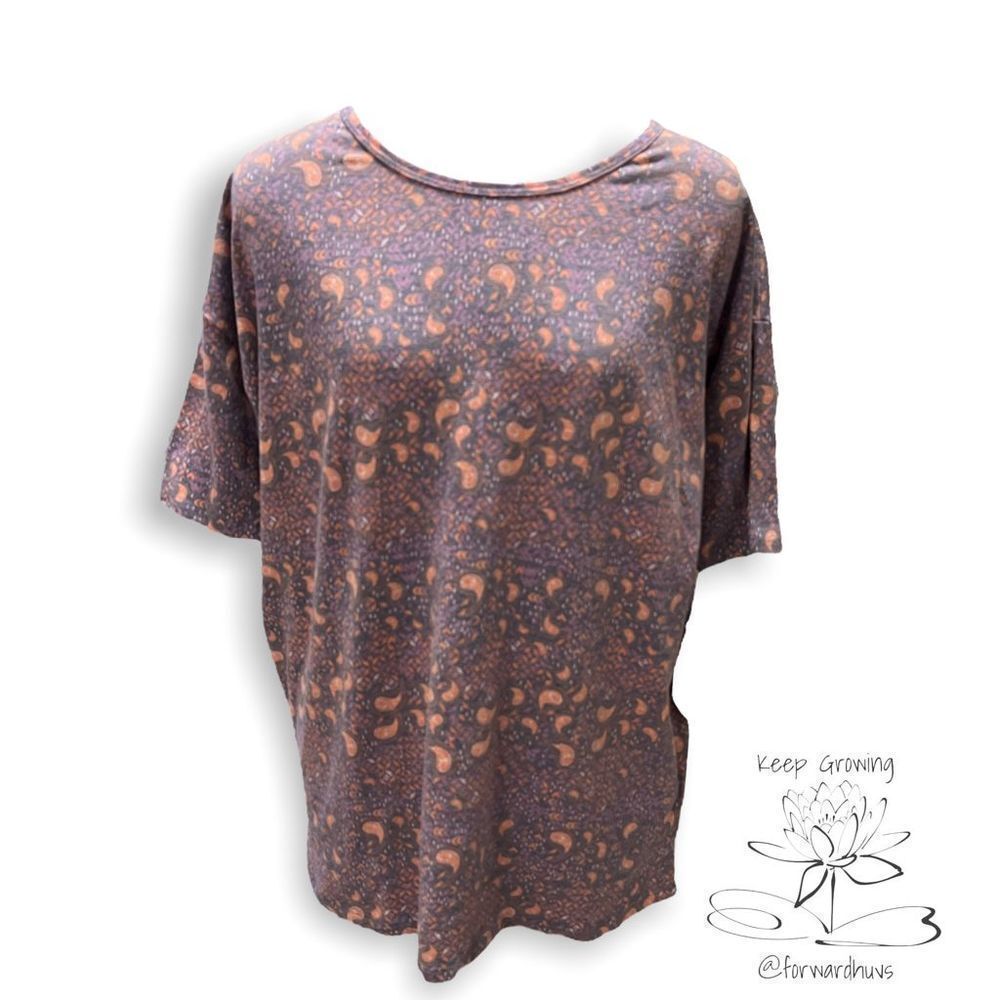LuLaRoe XXS Irma Shirt Sleeve Shirt NWT